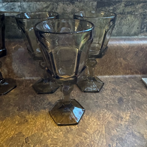 Fostoria Virginia Gray 6” tall footed goblets, lot of 6 in new condition - Picture 2 of 7